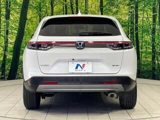 2022 Honda Vezel II, белый, 1650000 рублей, вид 4