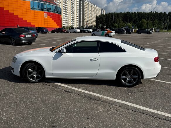 2011 Audi A5 I (8T), белый - вид 4
