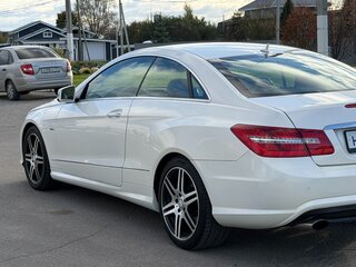 2010 Mercedes-Benz E-Класс 250 5G-Tronic IV (W212, S212, C207), белый, 1350000 рублей, вид 5