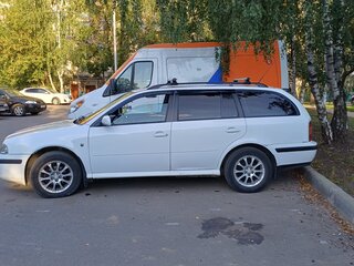 2008 Skoda Octavia I (A4) Рестайлинг, белый, 450000 рублей, вид 4