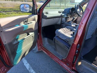 1996 Nissan Serena I (C23), красный, 450000 рублей, вид 4