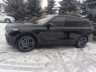 2021 BMW X7 30d I (G07), чёрный, 7480000 рублей, вид 3