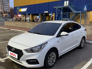 2017 Hyundai Solaris II, белый, 910000 рублей, вид 1