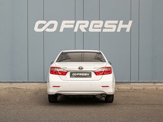 2013 Toyota Camry VII (XV50), белый, 1525000 рублей, вид 4