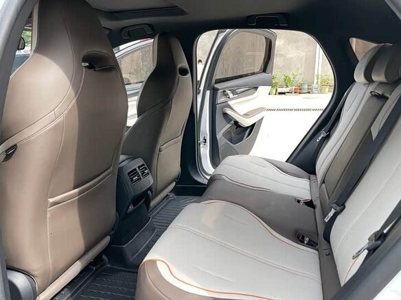 2024 BYD Qin Plus EV 400 I, белый, 1600200 рублей - вид 9