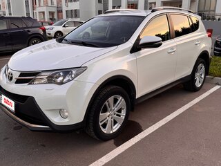 2013 Toyota RAV4 IV (XA40), белый, 2300000 рублей, вид 1