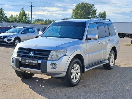 Mitsubishi Pajero IV