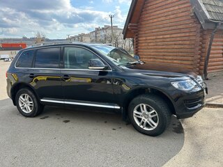 2008 Volkswagen Touareg I Рестайлинг, чёрный, 1150000 рублей, вид 2