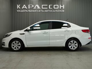 2016 Kia Rio III Рестайлинг, белый, 770000 рублей, вид 5