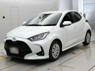 2024 Toyota Yaris IV, белый, 1100000 рублей, вид 1
