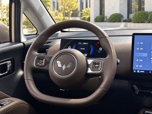 2025 Wuling Starlight 730, бежевый, 1967000 рублей - вид 12