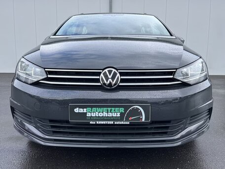 2022 Volkswagen Touran DSG7 II, серый, 3493400 рублей, вид 2