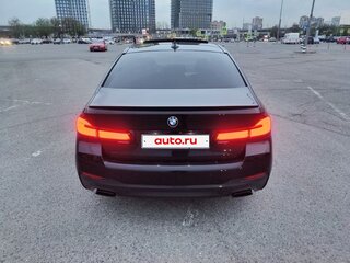 2022 BMW 5 серии 530d xDrive VII (G30/G31/G38) Рестайлинг, чёрный, 5500000 рублей, вид 4