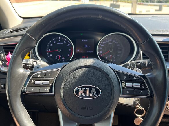 2019 Kia Ceed III, серебристый, 2250000 рублей - вид 9
