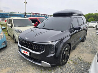 2024 Kia Carnival IV Рестайлинг, чёрный, 4030000 рублей, вид 2