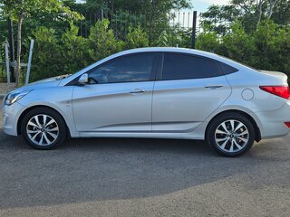 2015 Hyundai Solaris I Рестайлинг, серебристый, 1280000 рублей, вид 5