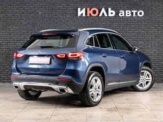 2021 Mercedes-Benz GLA 200 II (H247), синий, 2730000 рублей, вид 4