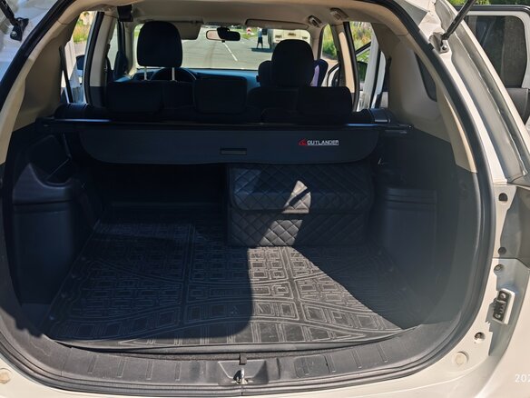 2013 Mitsubishi Outlander III, белый - вид 14