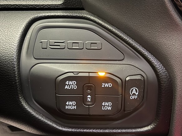 2022 Ram 1500 Crew Cab V, красный, 5900000 рублей - вид 22