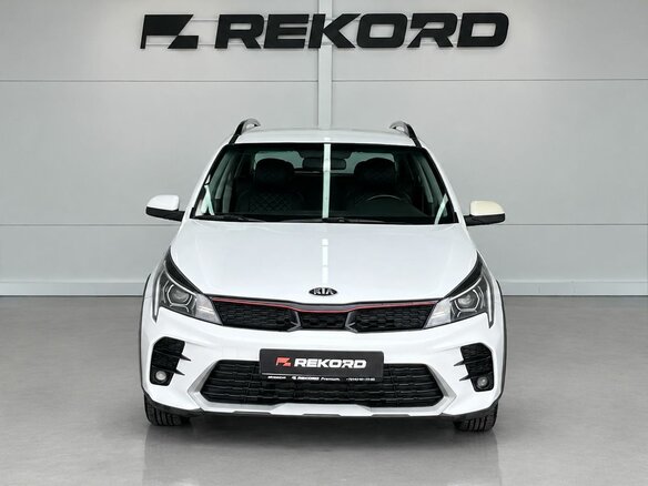 2021 Kia Rio X IV Рестайлинг, белый - вид 4