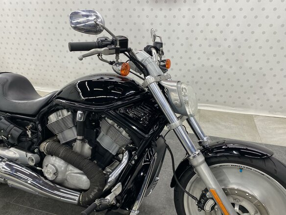 2004 Harley-Davidson V-Rod, чёрный, 620000 рублей - вид 18