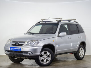 2010 Chevrolet Niva I Рестайлинг, серебристый, 399000 рублей, вид 3