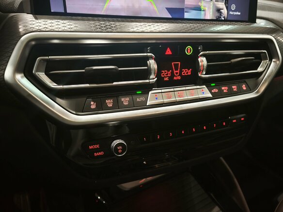 2025 BMW X4 20i II (G02) Рестайлинг, белый, 8200000 рублей - вид 19