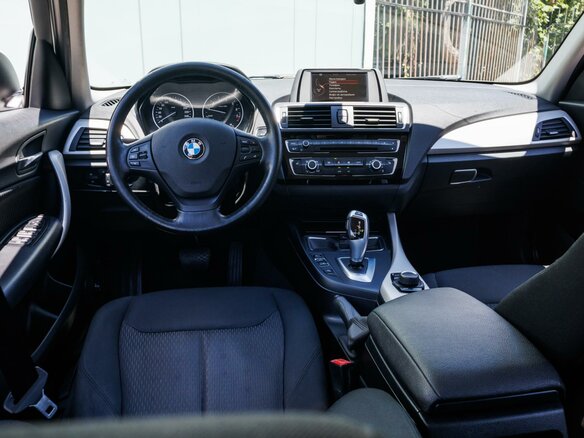 2015 BMW 1 серии 118i II (F20/F21) Рестайлинг, белый - вид 5
