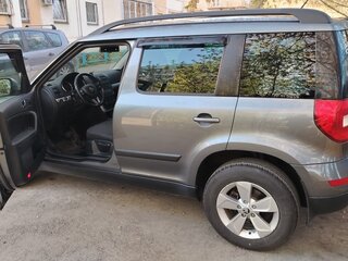 2014 Skoda Yeti I Рестайлинг, серый, 1030000 рублей, вид 3