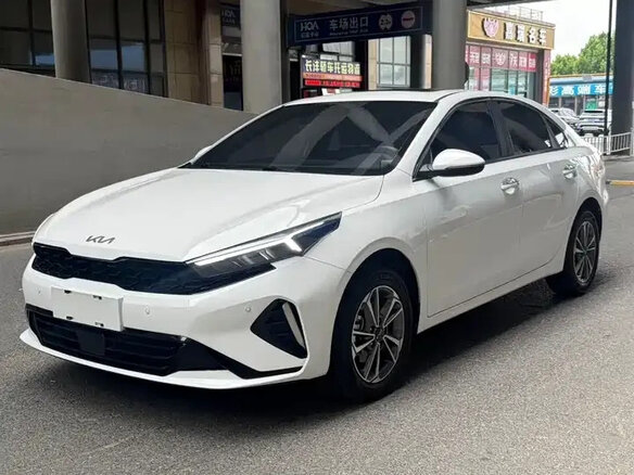 2023 Kia K3 II (China Market) Рестайлинг, белый