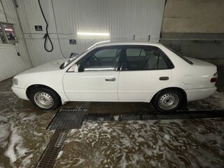 2000 Toyota Corolla VIII (E110) Рестайлинг, белый, 400000 рублей, вид 4
