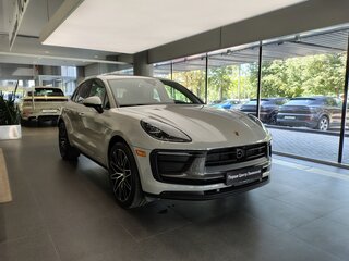2026 Porsche Macan I Рестайлинг 2, серый, 12040000 рублей, вид 2