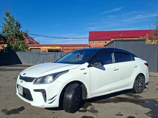 2017 Kia Rio IV, белый, 750000 рублей, вид 1