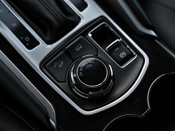 2020 Mitsubishi Pajero Sport III, белый - вид 11