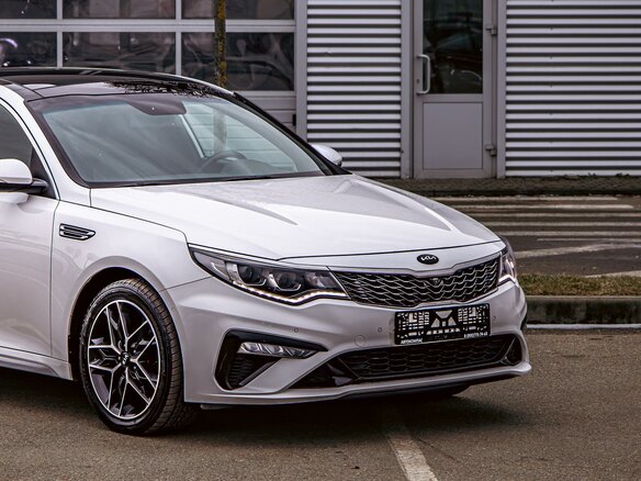 2019 Kia Optima IV Рестайлинг, белый, 1705000 рублей - вид 6
