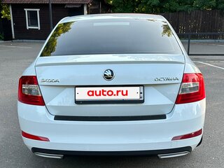 2016 Skoda Octavia III (A7), белый, 1200000 рублей, вид 3