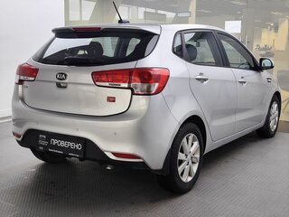 2017 Kia Rio III Рестайлинг, серебристый, 1320000 рублей, вид 5