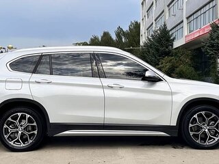 2022 BMW X1 Long 20Li sDrive II (F48) Рестайлинг, белый, 2140001 рублей, вид 4
