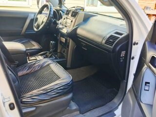 2012 Toyota Land Cruiser Prado 150 Series, белый, 2800000 рублей, вид 3