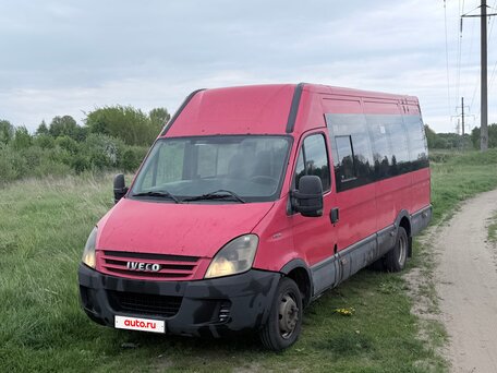 2009 Iveco Daily, красный, 380000 рублей, вид 1