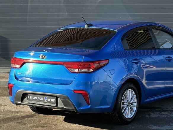 2018 Kia Rio IV, синий, 1289000 рублей - вид 9
