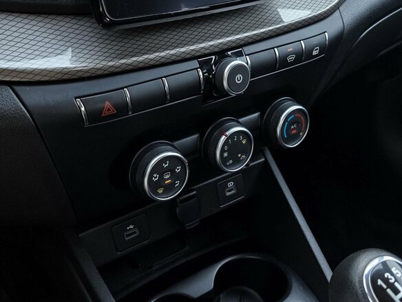 2023 Lada (ВАЗ) Vesta I Рестайлинг (NG), белый, 1163000 рублей - вид 8