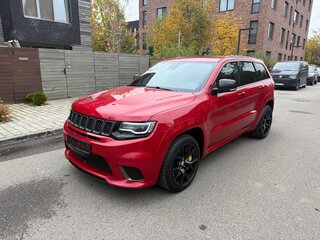 2018 Jeep Grand Cherokee Trackhawk IV (WK2) Рестайлинг, красный, 5950000 рублей, вид 3