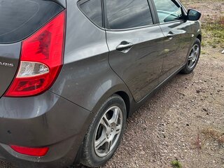 2011 Hyundai Solaris I, серый, 500000 рублей, вид 4