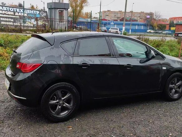 2012 Opel Astra J Рестайлинг, чёрный, 750000 рублей - вид 14