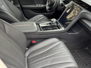 2024 Hongqi H5 II, чёрный, 3500000 рублей, вид 5