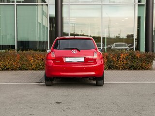 2008 Toyota Auris I, красный, 650000 рублей, вид 4