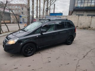 2013 Opel Zafira B Рестайлинг, чёрный, 620000 рублей, вид 3