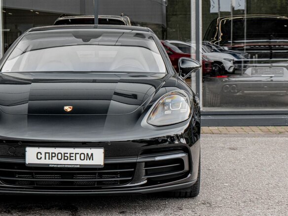 2018 Porsche Panamera 4 II, чёрный, 7700000 рублей - вид 6