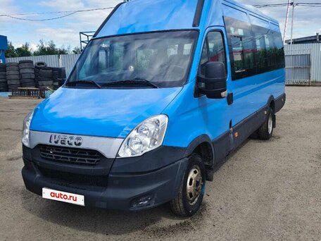 2014 Iveco Daily, синий, 2000000 рублей, вид 4